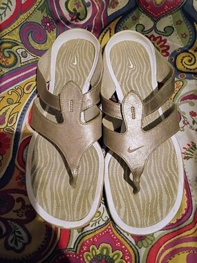 Nike Metallic Gold Women's Thong Sandals